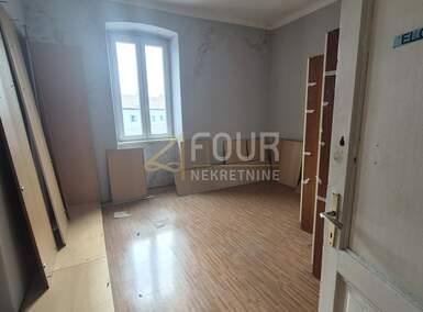 Kuca, Čavle, prodaja, 570000 €, 540 m2