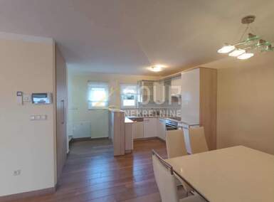 Trosoban stan, Opatija, Opatija - Centar, prodaja, 600000 €, 78 m2