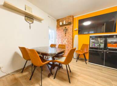 Dvosoban stan, Krk, prodaja, 215000 €, 67 m2