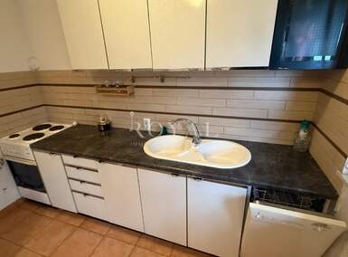 Dvosoban stan, Rijeka, Pećine, najam, 700 €, 60 m2