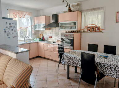 Troiposoban stan, Viškovo, prodaja, 260000 €, 95 m2