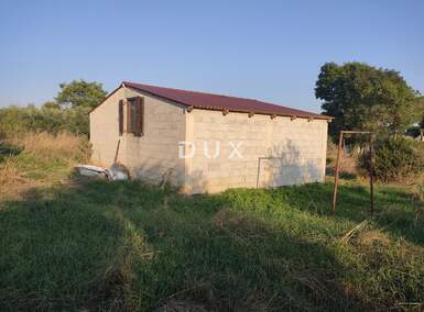 Zemljiste, Pula, Šikići, prodaja, 474600 €, 14721 m2