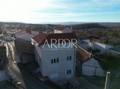 Kuca, Crikvenica, Jadranovo, prodaja, 300000 €, 220 m2