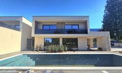 Kuca, Poreč, prodaja, 880000 €, 204 m2