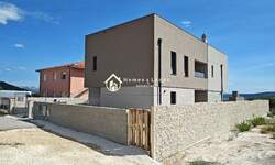 Kuca, Trogir, prodaja, 1383000 €, 320 m2