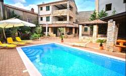 Kuca, Marčana, prodaja, 650000 €, 300 m2