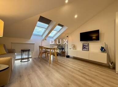 Dvosoban stan, Opatija, Opatija - Centar, najam, 950 €, 36 m2