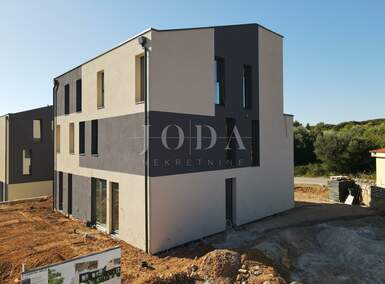 Trosoban stan, Krk, prodaja, 515000 €, 79 m2