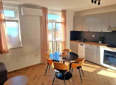 Dvosoban stan, Rijeka, Zamet, najam, 700 €, 44 m2