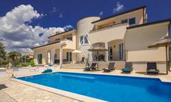 Kuca, Poreč, prodaja, 975000 €, 280 m2