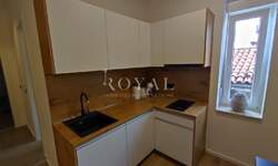 Jednosoban stan, Rijeka, Centar, najam, 480 €, 34 m2