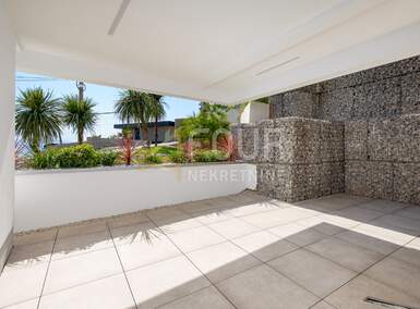 Dvosoban stan, Opatija, Opatija - Centar, prodaja, 605500 €, 97 m2