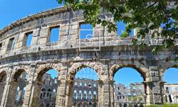 Trosoban stan, Pula, prodaja, 260500 €, 81 m2