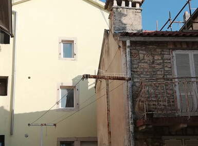 Kuca, Medulin, prodaja, 144000 €, 141 m2