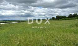 Zemljiste, Poreč, prodaja, 141000 €, 702 m2