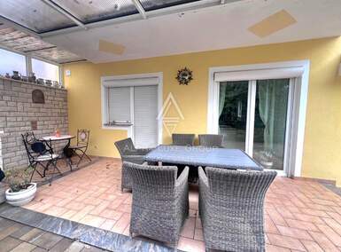 Kuca, Poreč, prodaja, 350000 €, 140 m2