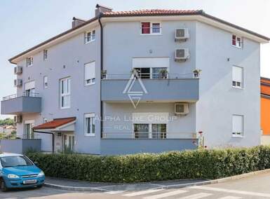 Kuca, Pula, Valdebek, prodaja, 1200000 €, 499 m2