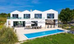 Kuca, Višnjan, prodaja, 1200000 €, 454 m2