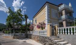 Cetvorosoban stan, Opatija, Ika, najam, 1 €, 82 m2