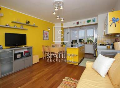 Trosoban stan, Pula, Centar, prodaja, 259400 €, 61 m2