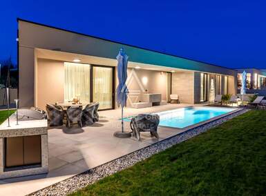 Kuca, Poreč, prodaja, 1350000 €, 248 m2