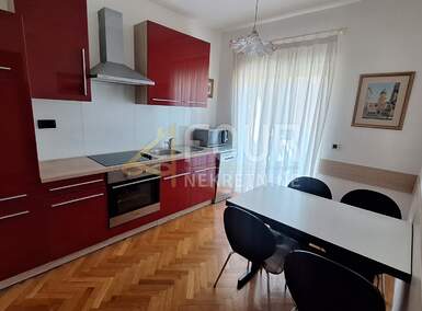 Dvosoban stan, Opatija, Poljane, najam, 600 €, 60 m2