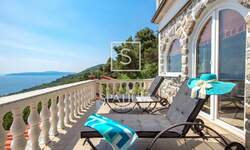 Trosoban stan, Lovran, prodaja, 390000 €, 110 m2