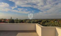 Kuca, Fažana, prodaja, 400000 €, 280 m2