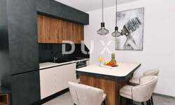 Dvosoban stan, Opatija, Opatija - Centar, prodaja, 370000 €, 55 m2