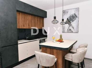 Dvosoban stan, Opatija, Opatija - Centar, prodaja, 370000 €, 55 m2