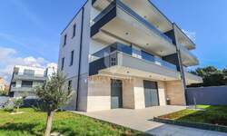 Dvosoban stan, Medulin, prodaja, 350000 €, 80 m2