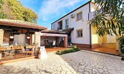 Kuca, Poreč, prodaja, 410000 €, 158 m2