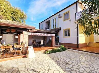 Kuca, Poreč, prodaja, 410000 €, 158 m2