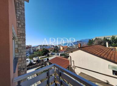 Cetvorosoban stan, Rijeka, Srdoči, najam, 900 €, 135 m2