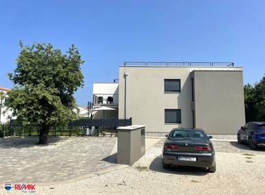 Trosoban stan, Poreč, Gedići, prodaja, 350000 €, 70 m2