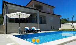 Kuca, Labin, prodaja, 447000 €, 182 m2