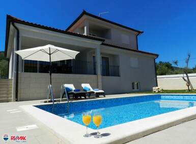 Kuca, Labin, prodaja, 447000 €, 182 m2