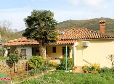 Kuca, Raša, prodaja, 120000 €, 57 m2