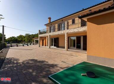 Kuca, Labin, prodaja, 750000 €, 200 m2