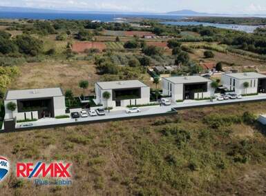 Trosoban stan, Ližnjan, prodaja, 208000 €, 65 m2