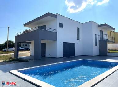 Kuca, Labin, prodaja, 430000 €, 210 m2