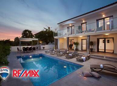 Kuca, Medulin, prodaja, 580000 €, 220 m2