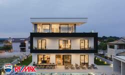 Kuca, Pula, Veli vrh, prodaja, 2075000 €, 470 m2