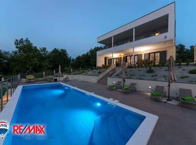 Kuca, Sveta Nedelja, Ružići, prodaja, 795000 €, 243 m2