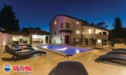 Kuca, Pula, Centar, prodaja, 1100000 €, 200 m2