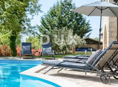 Kuca, Tinjan, Muntrilj, prodaja, 950000 €, 280 m2