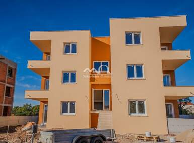 Dvosoban stan, Šibenik, Donje Ražine, prodaja, 155000 €, 44 m2