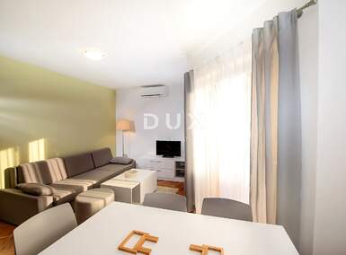 Trosoban stan, Medulin, prodaja, 267000 €, 72 m2