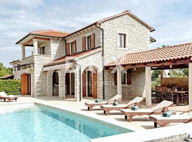 Kuca, Višnjan, prodaja, 630000 €, 185 m2