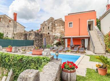 Kuca, Oprtalj, prodaja, 460000 €, 139 m2